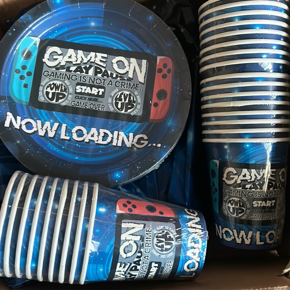 102 piece kids Gaming Party Set